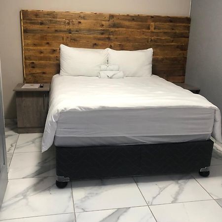 The Nest Overnight And Accommodation Usakos Екстериор снимка