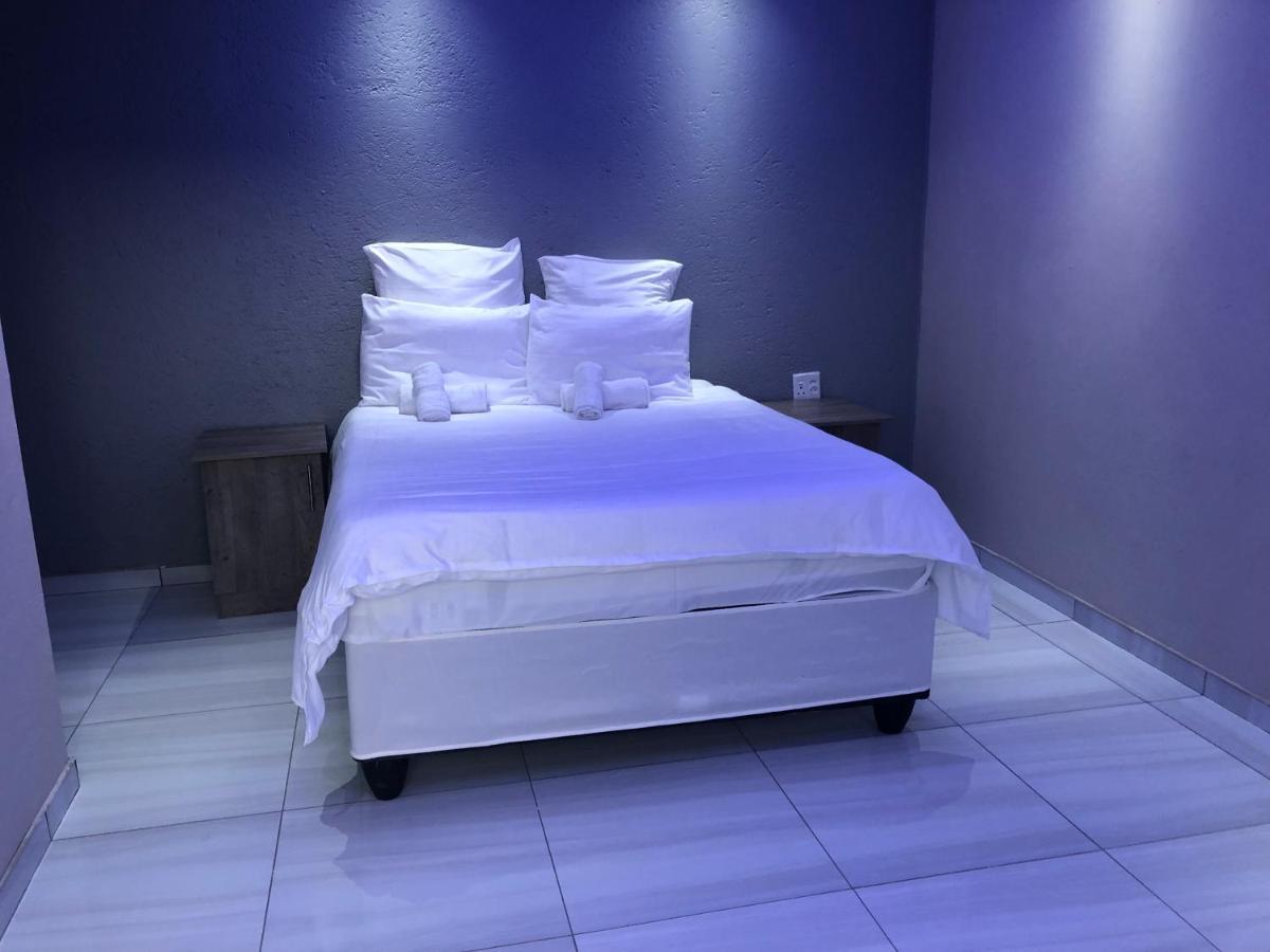 The Nest Overnight And Accommodation Usakos Екстериор снимка